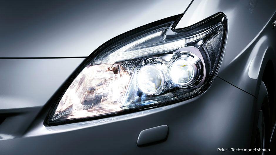 16lda-toyota-prius-gallery-led-headlamps-940x529.jpg