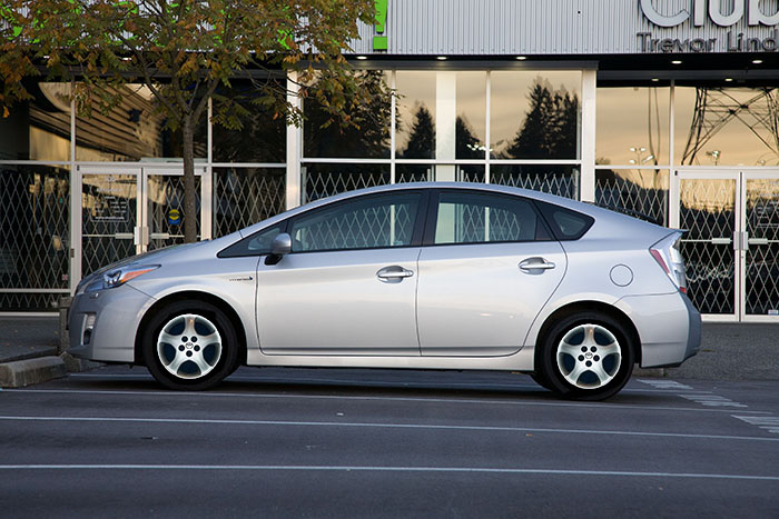Prius - 15 inch Corolla wheel cover.jpg