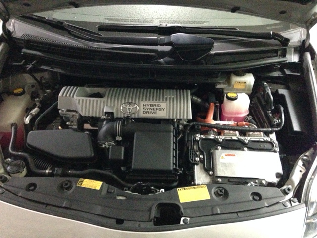Prius Engine Bay.JPG