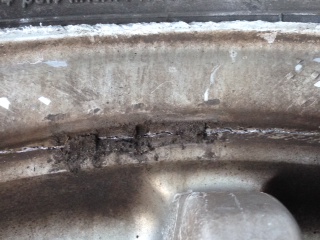 wheel damage.jpg